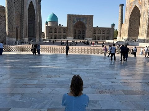 Charlotte Kramer in Sarmakand Charlotte Kramer in Sarmakand