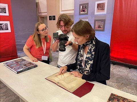 Charlotte Kramer – Cultural Legacy – Uzbekistan – Müller & Schindler Publishing Charlotte Kramer – Cultural Legacy – Uzbekistan – Müller & Schindler Publishing