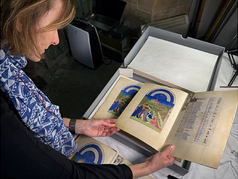 Colour Comparison of the Très Riches Heures du Duc de Berry at the Château de Chantilly Colour Comparison of the Très Riches Heures du Duc de Berry at the Château de Chantilly